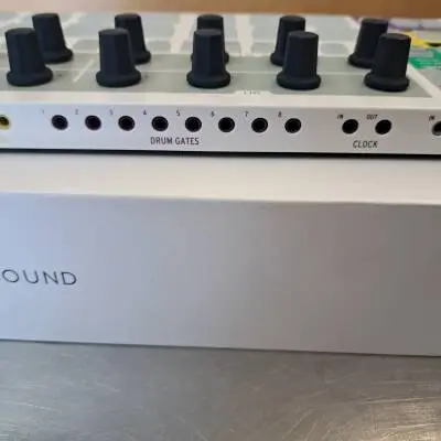 Arturia - BEATSTEP PRO 2